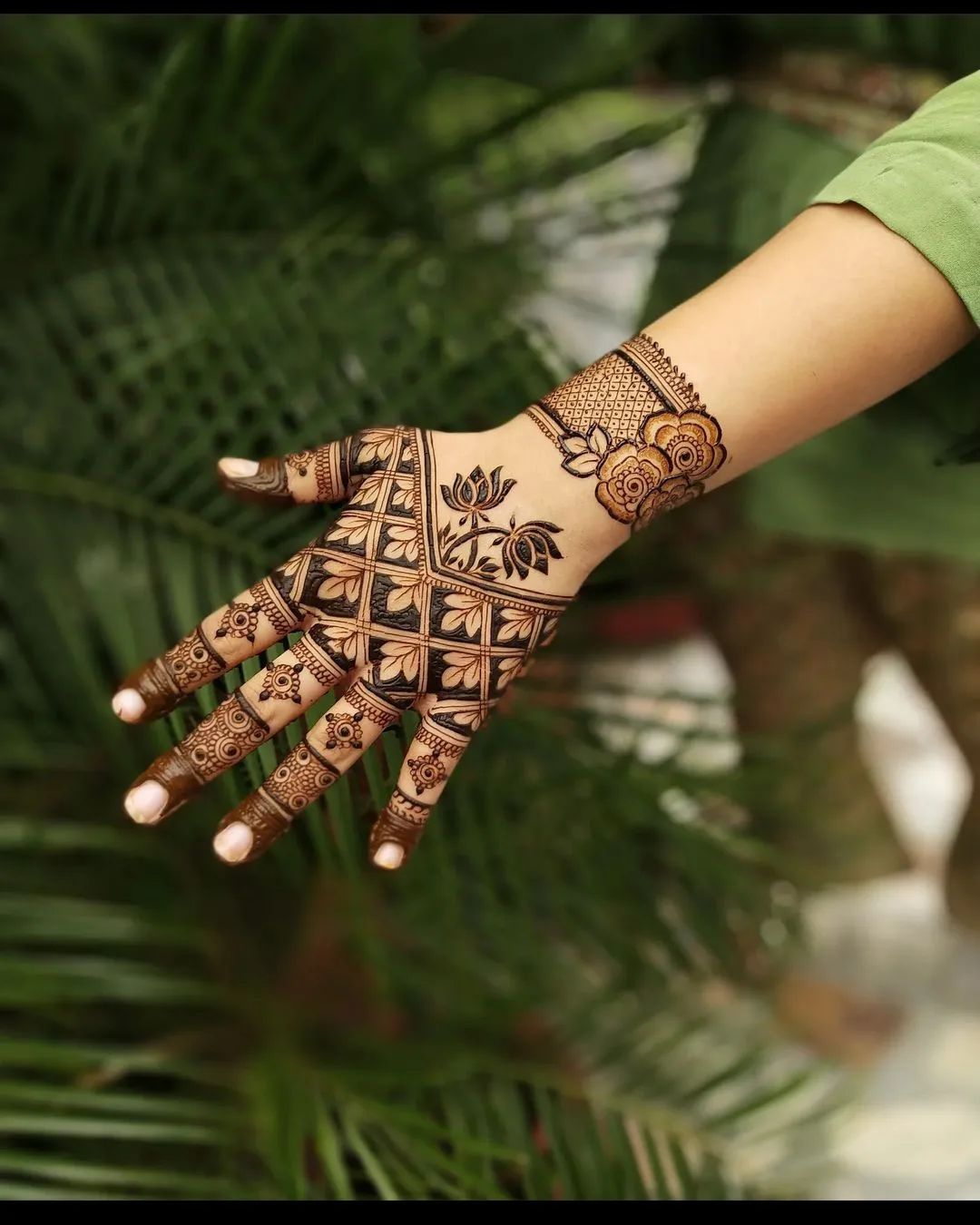 Hariyali Teej 2023: 7 stunning mehndi designs to go with your traditional  outfit - Hindustan Times